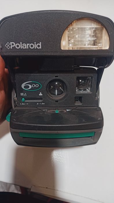 Фотоаппарат Polaroid 600.