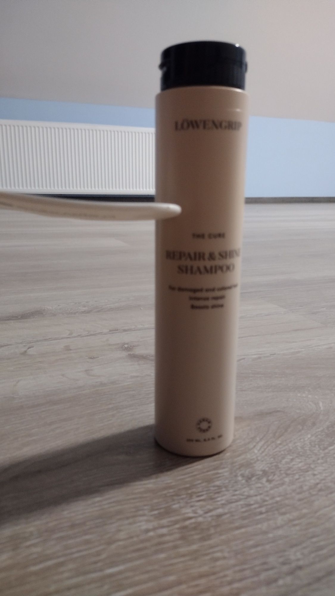 Lowengrip The Cure Repair & Shine Shampoo szampon rewitalizujący