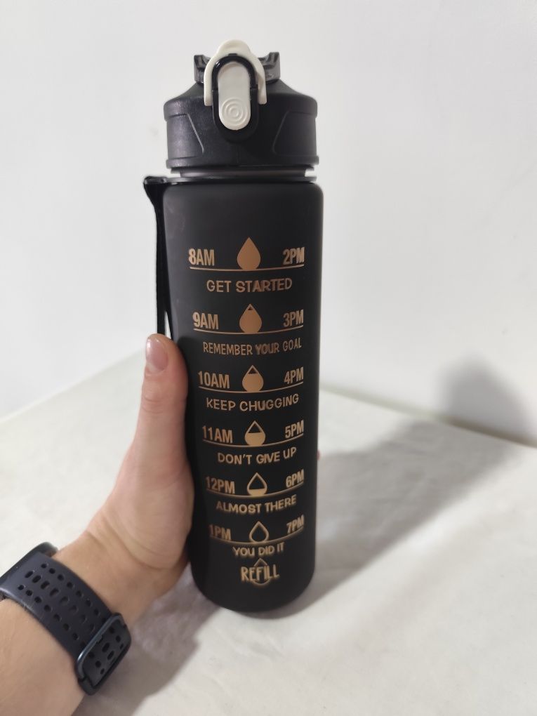 Garrafa Preta Desportiva com Marcações – 750ml [Nova]