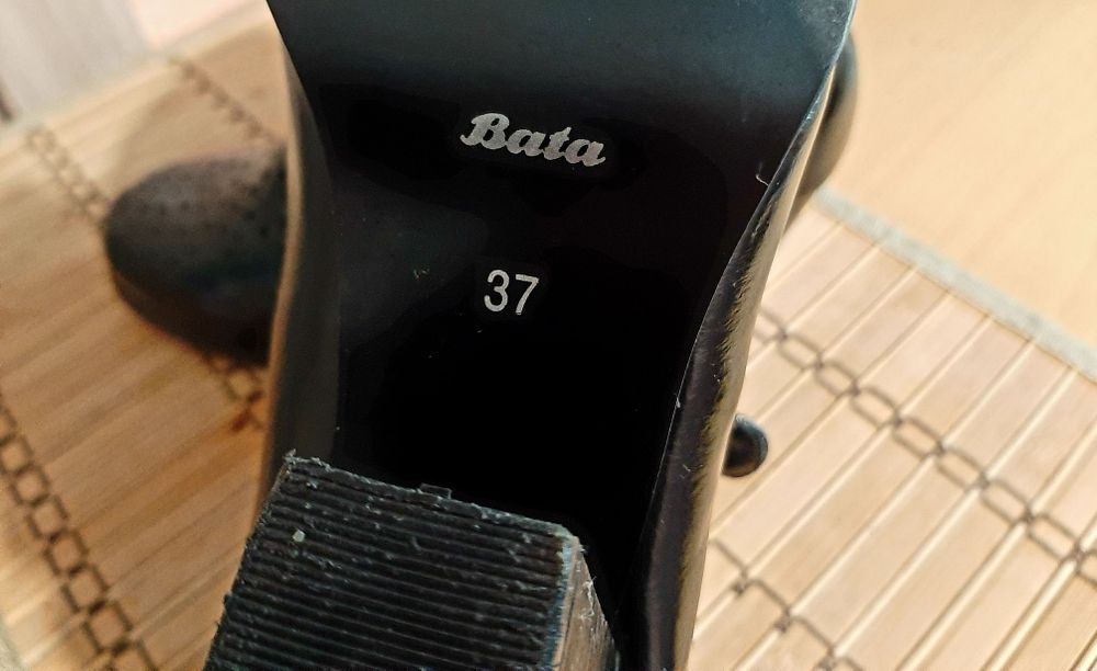 Продам, туфлі, шкіряні, нові, 37р