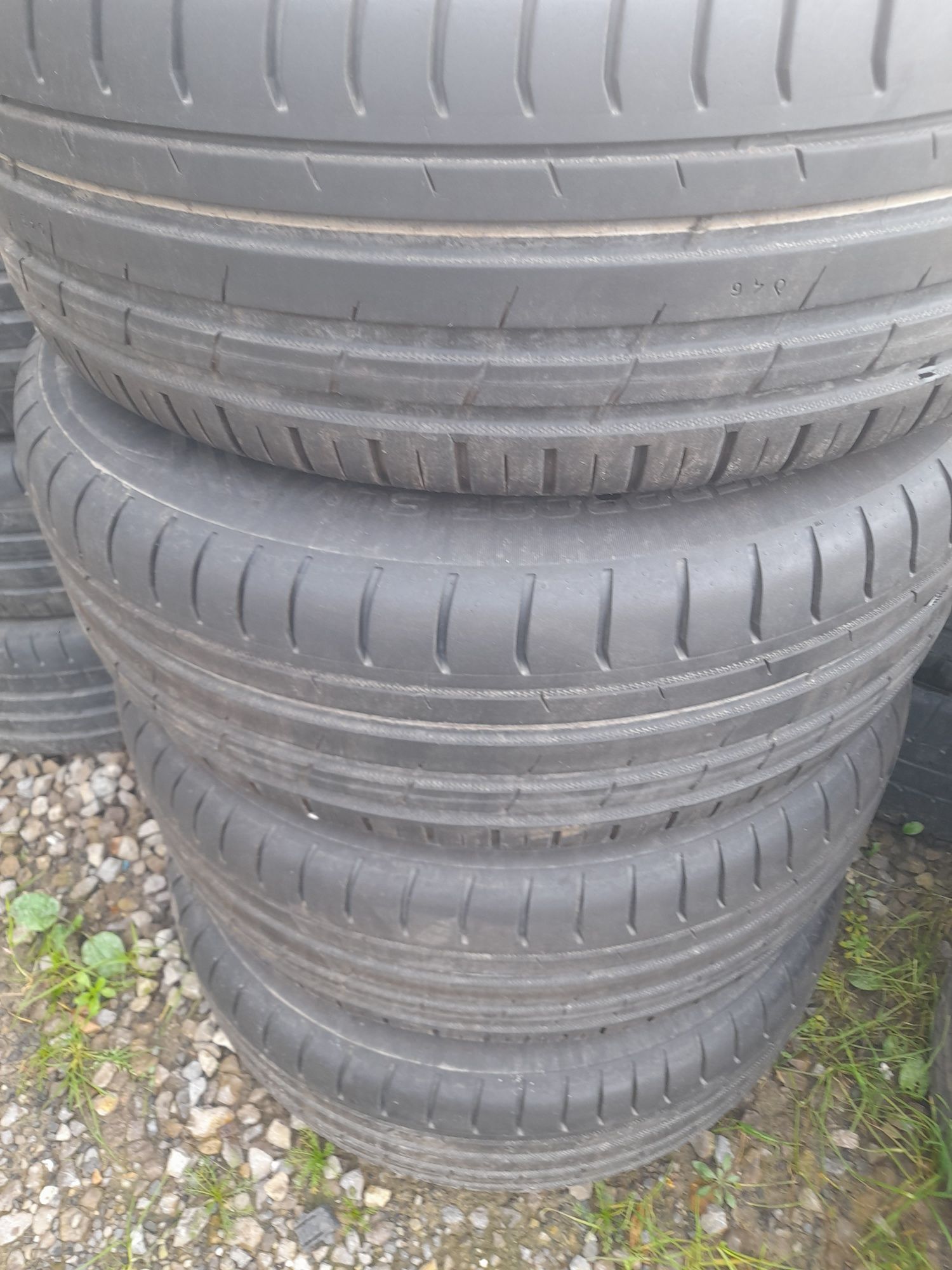 Opony letnie 235/65 r17 Nokian jak nowe 2022r