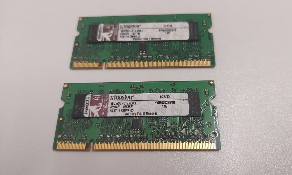 Kingston 2x1GB memória RAM