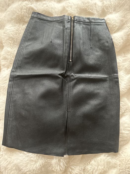 Хорошая юбка ,носила пару раз