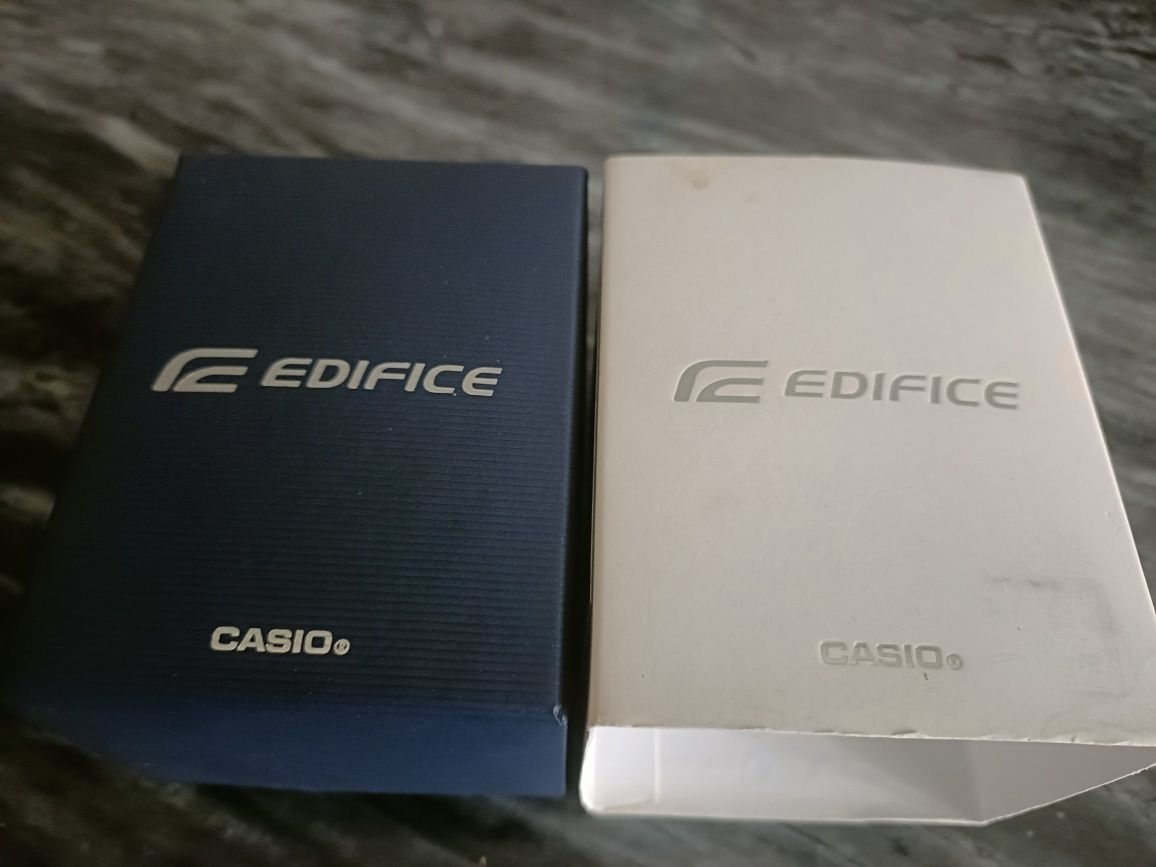 Vendo relógio Casio Edefice  CB com ligação por Bluetooth.2000.