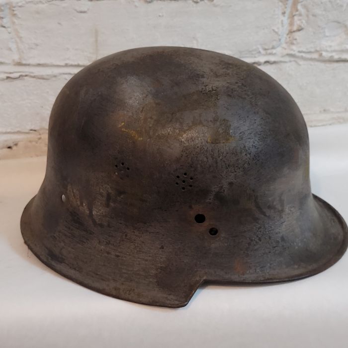 Stary hełm niemiecki