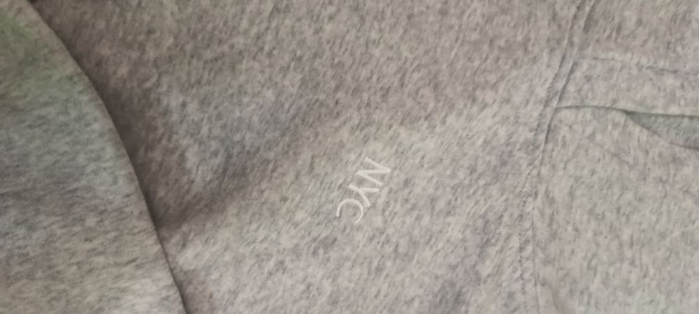 Bluza z kapturem dla dziewczynki rozmiar 146/152 firmy h&m