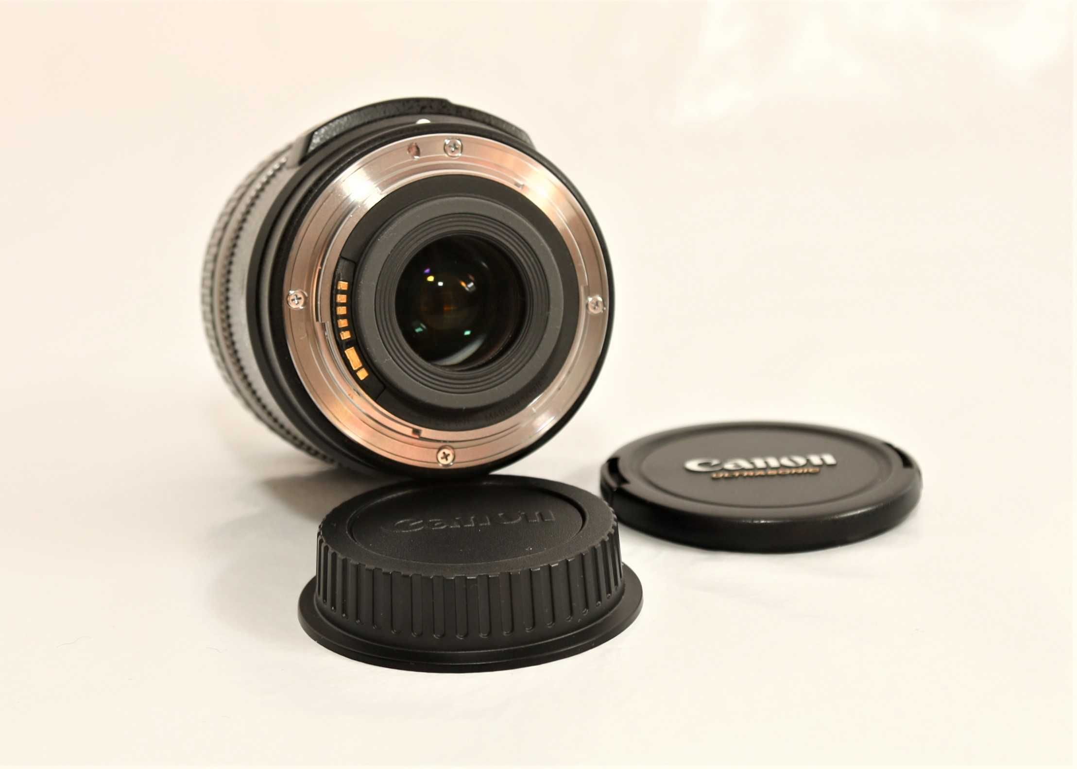 Lente Canon EF 17-85mm IS USM Ultrasonic SEM AUTOFOCUS