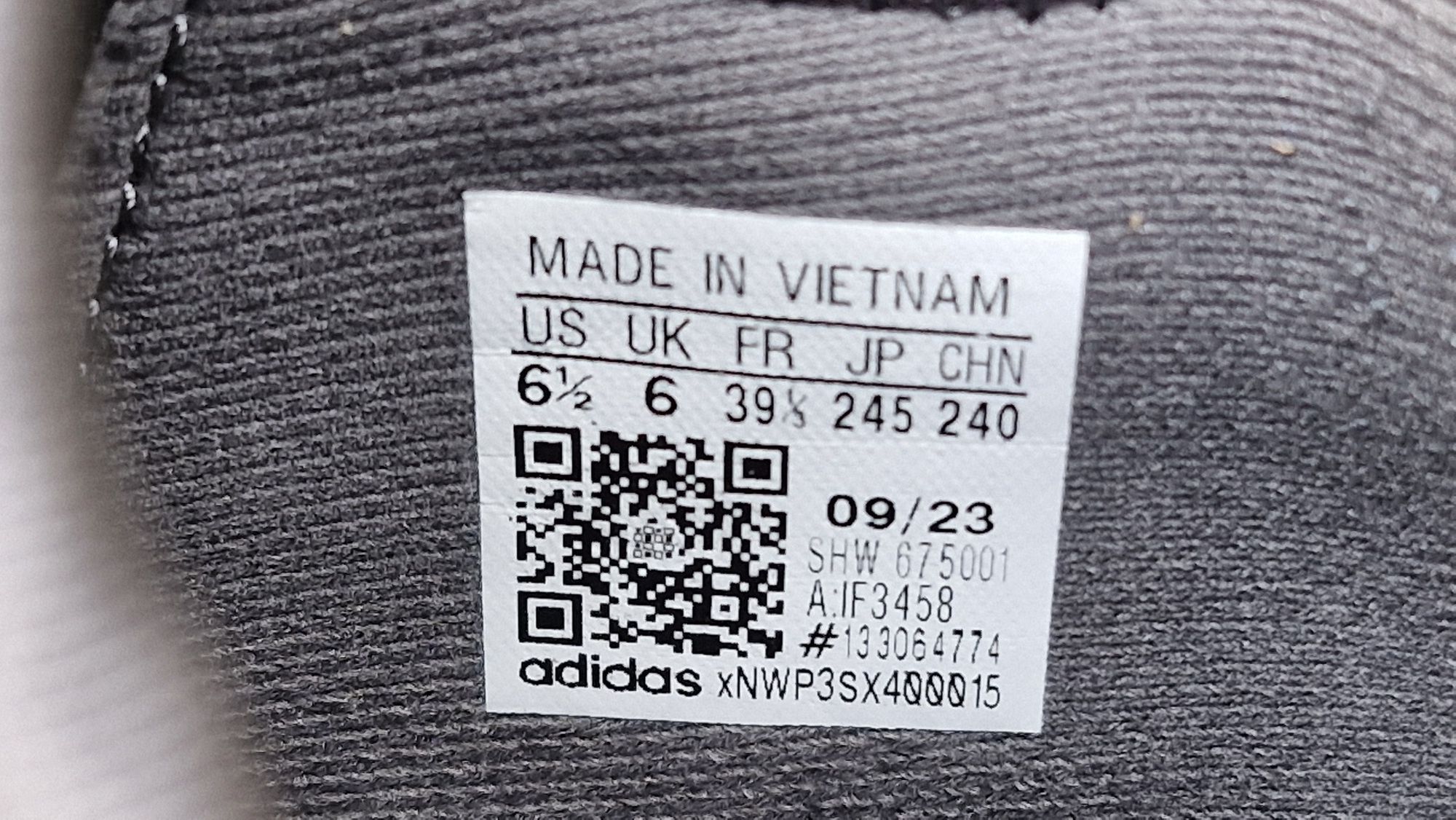 Кросівки Adidas NMD G1.Розмір 39