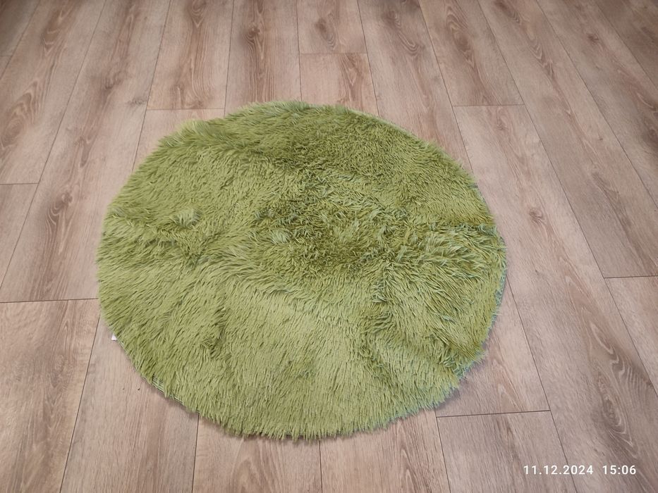 Nowy zielony dywan okrągły puszysty 80 cm