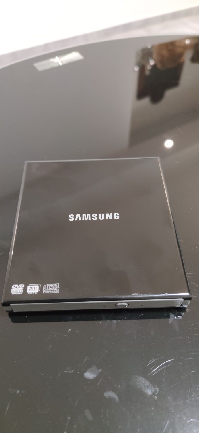 Gravador CD/DVD externo Samsung SE-S084