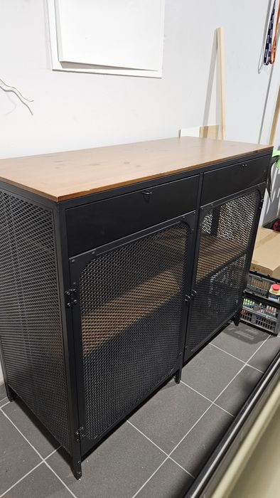 Kredens FJALLBO czarny stan idealny złożony Ikea