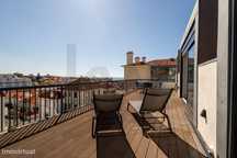 Cobertura T3 Exclusiva com Terraço e Vista Mar no Centro do Estoril