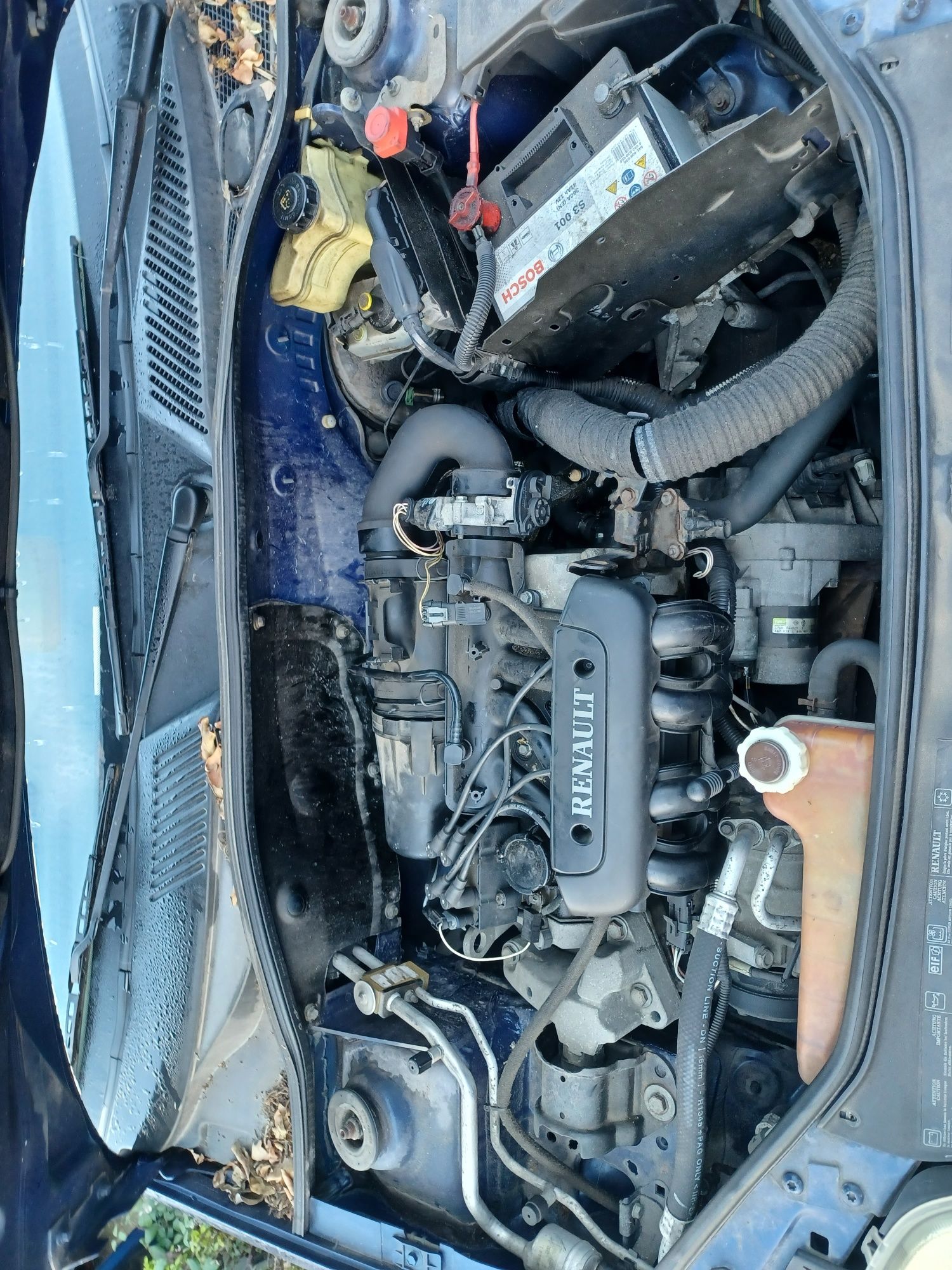 Renault Clio 1.2 Rxe - Todo tipo de pecas
