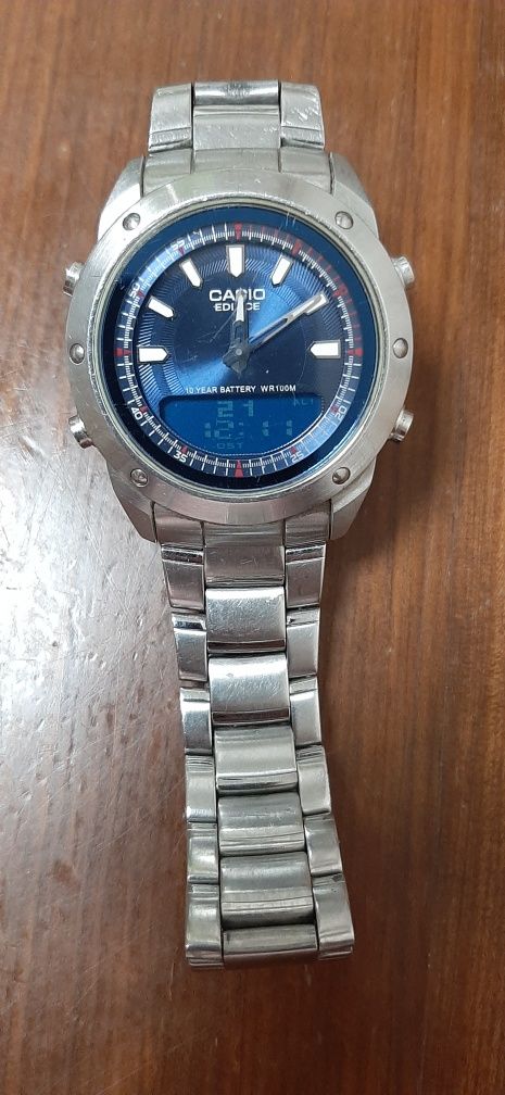 Продам часы casio.