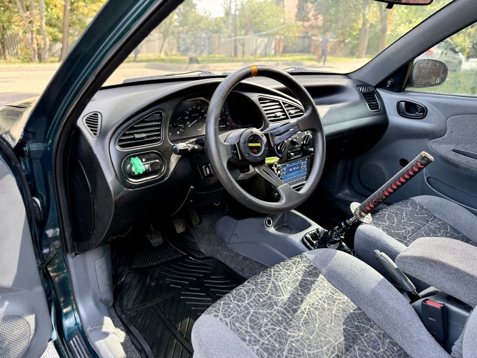 Daewoo Lanos 2.5 V6 Opel x25xe