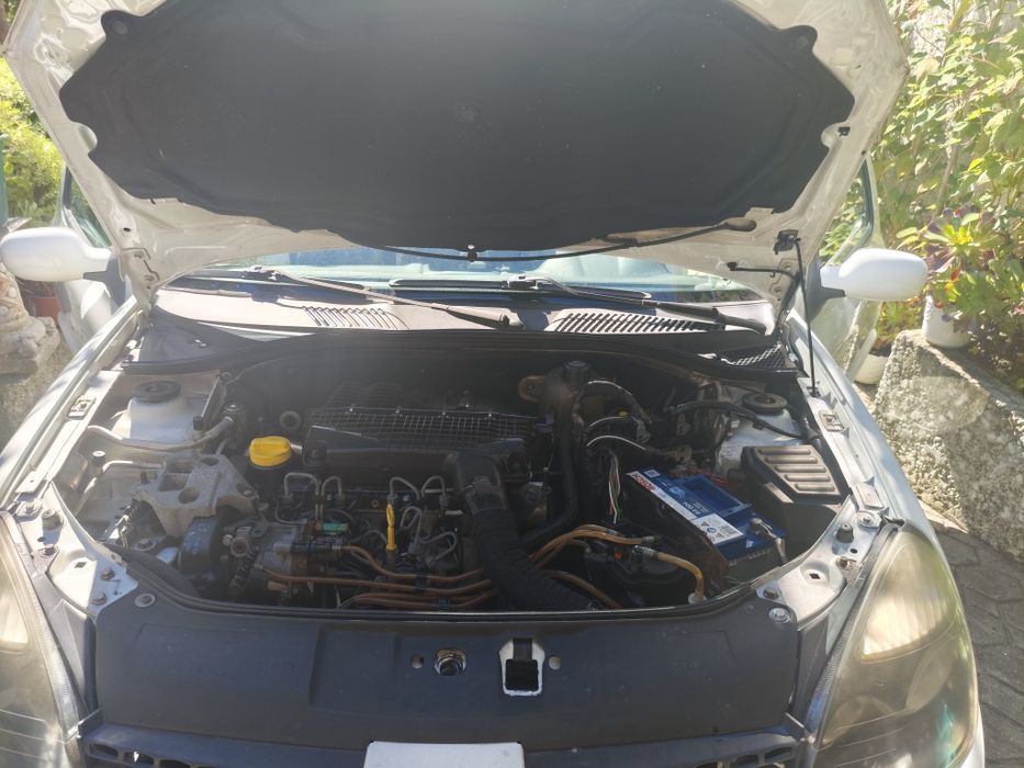 Renault Clio 2 comercial 2004