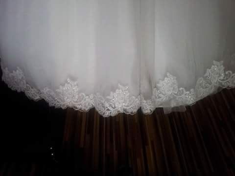 Biała suknia ślubna