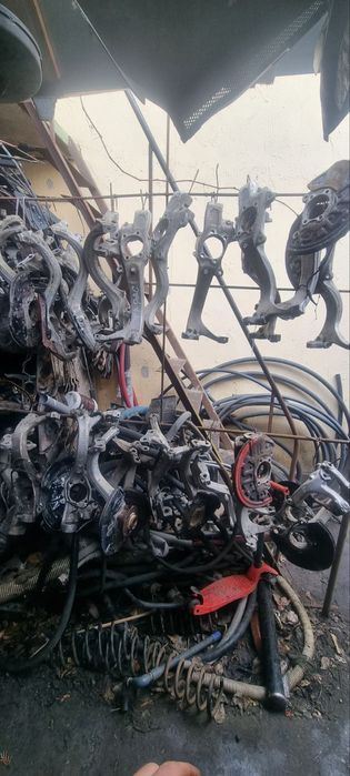 Ауді Поворотний кулак ауди А4 А6 А8 audi в наявності Київ