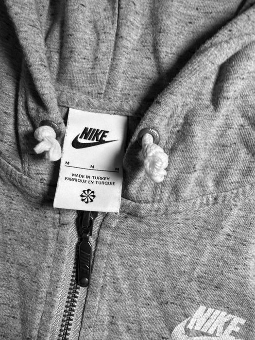 Зіпка nike