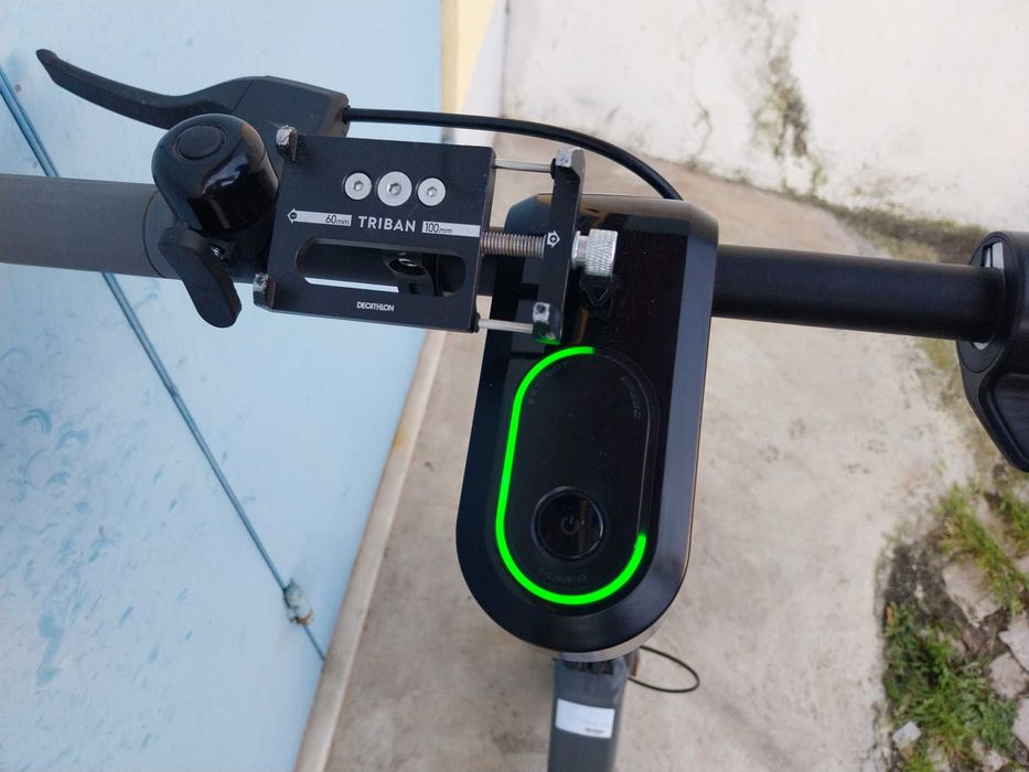 Trotinete elétrica pouco uso com carregador original