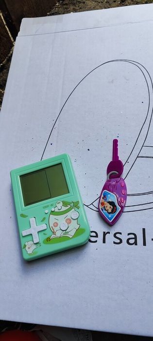 Віддам безкоштовно різні іграшки для дітей