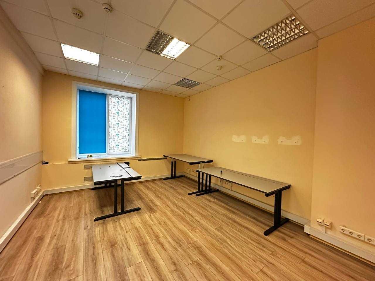 Оренда приміщення під офіс, магазин, банк, салон (240 кв.м.)