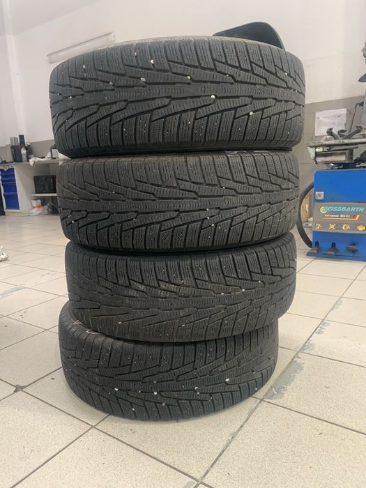 Продам комплект автошин 215/60R17  NOKIAN NORDMAN RS2 SUV 100 R. Б/У