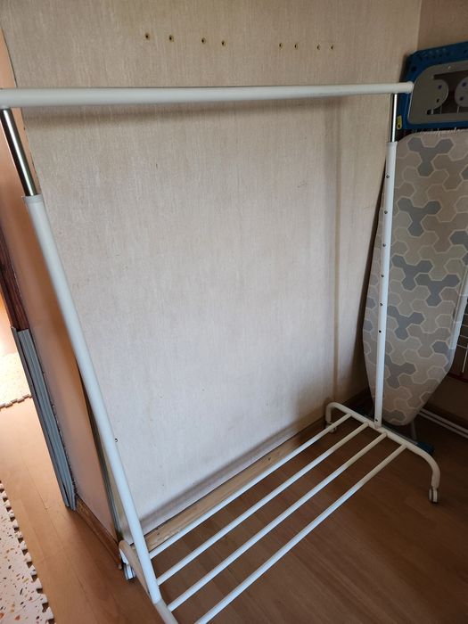 Підлогова вішалка IKEA Rigga біла
