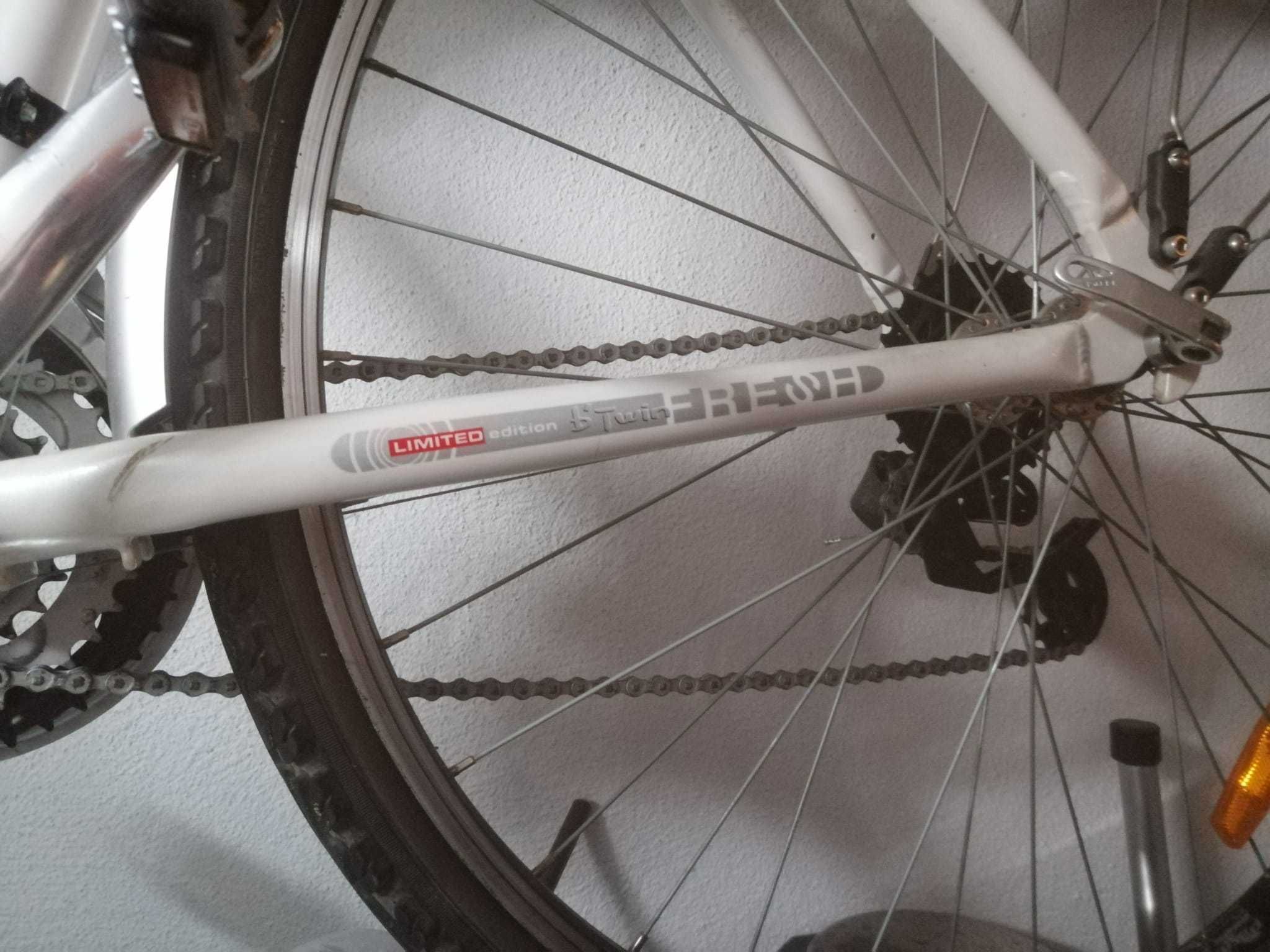 Bicicleta Decathlon b'Twin