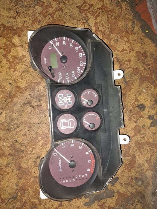 MR951172 Прибоона панель Mitsubishi Pajero Wagon 3 3.2 D