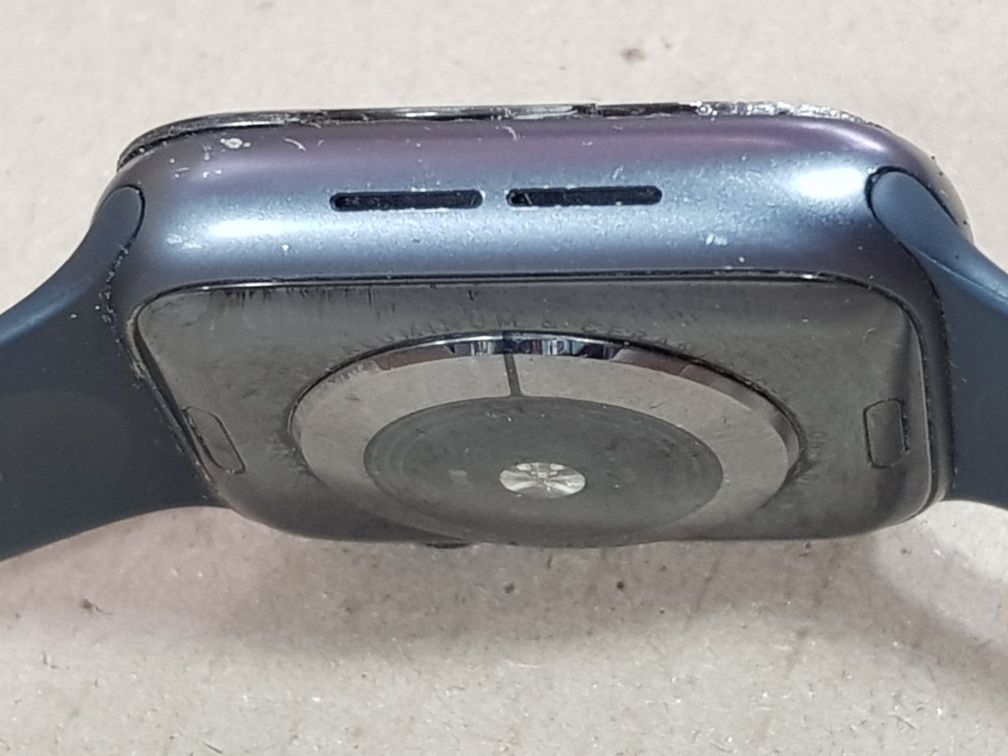 Часы Apple Watch 5/44мм