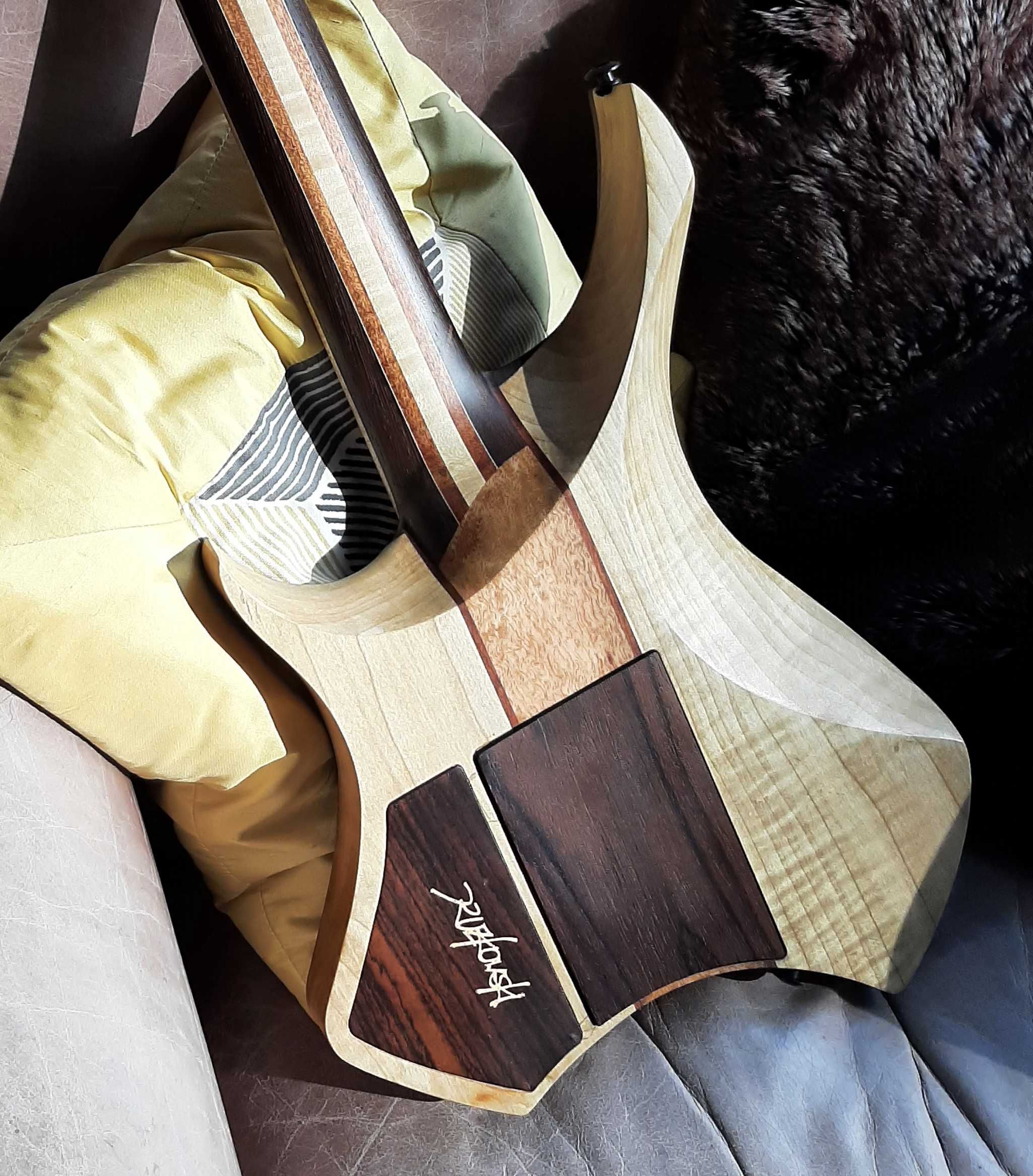 Gitara Headless Butikowa Druzkowski  Oktane 6