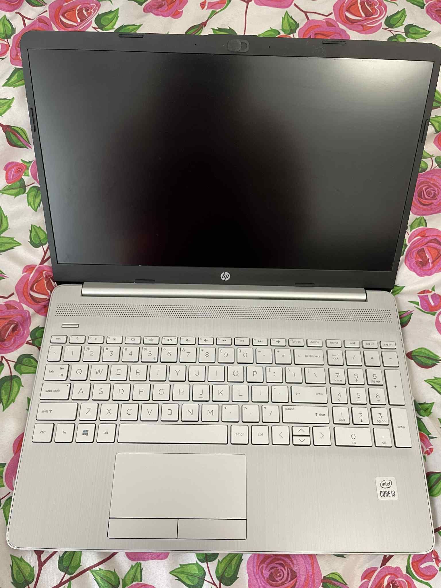 Laptop HP 15-DW1000NW