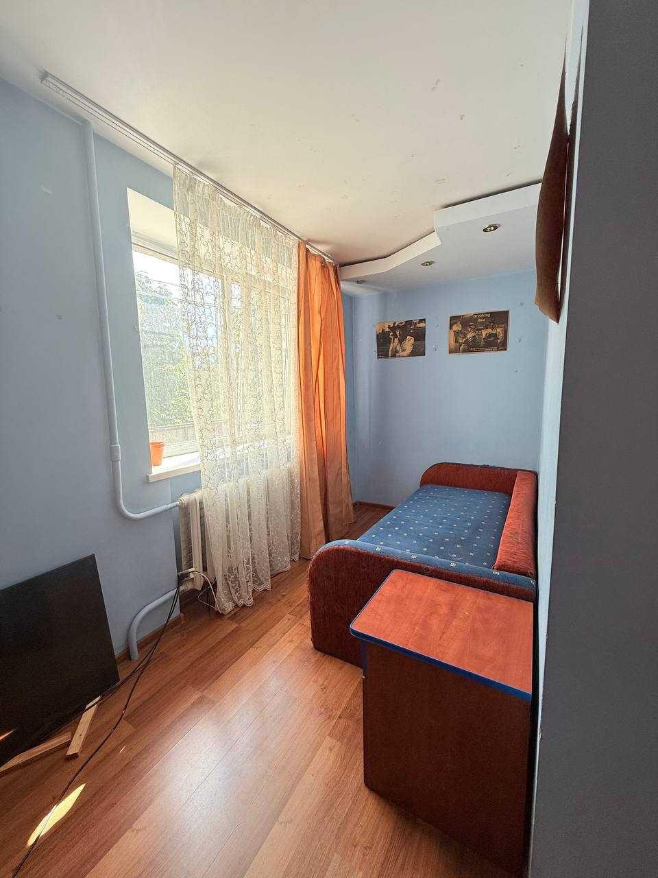 Продаж 3 кім,квартири,вул.Стрийська (кухня-вітальня), 2-й пов.,65м.кв.