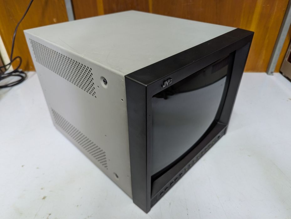 JVC TM-H150CG 15" студійний CRT відеомонітор