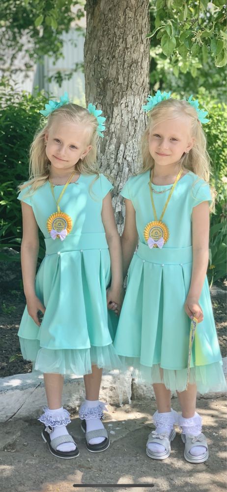 Нарядное платье для девочки, двойни, близнецов
