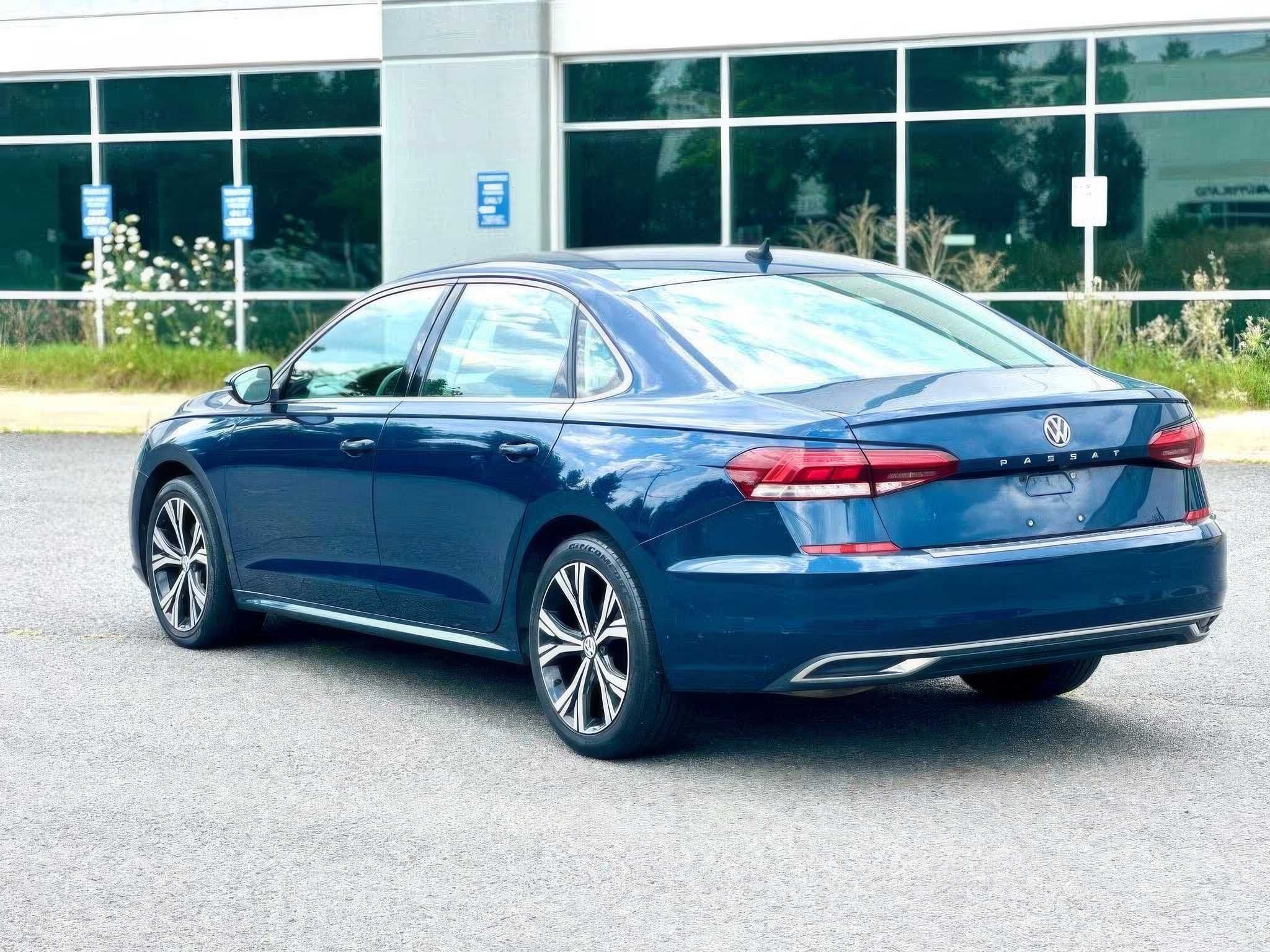 2021 Volkswagen Passat 2.0T
