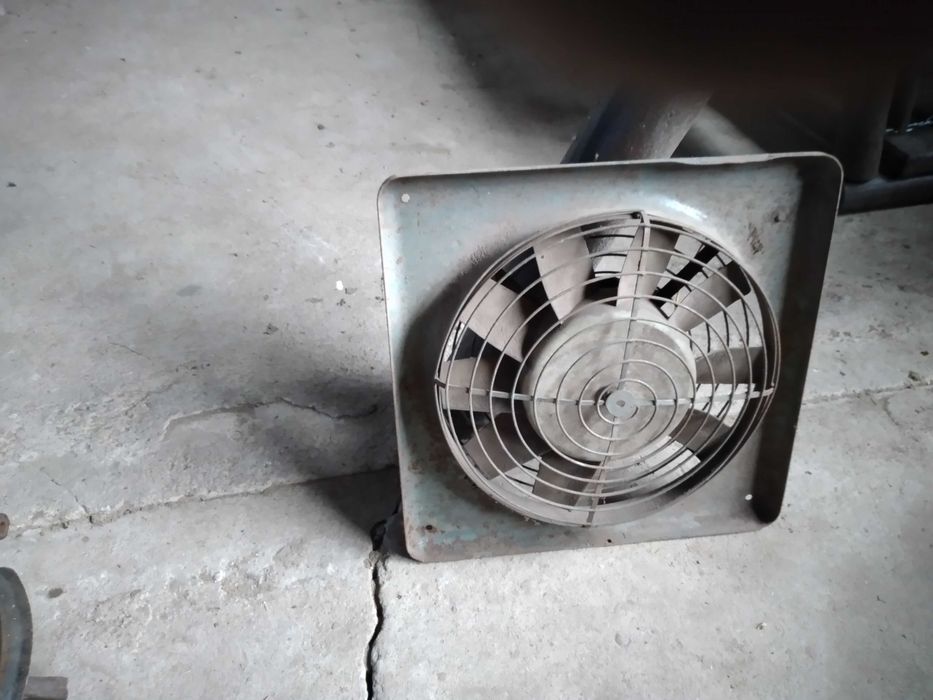 Sprzedam wyciąg wentylatorowy 2 szt