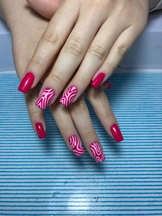 Manicure hybrydowy, Przedłużenie paznokci
