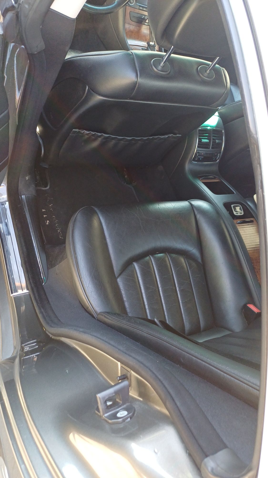 Mercedes-Benz CLS 320 CDI (W219) – 2006 r. Silnik 3.0 V6 Diesel