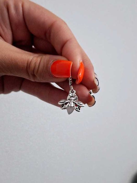 Charm's Zawieszka Świetlik świecący w ciemności