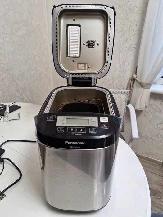 Хлібопічка Panasonic SD-ZB2512