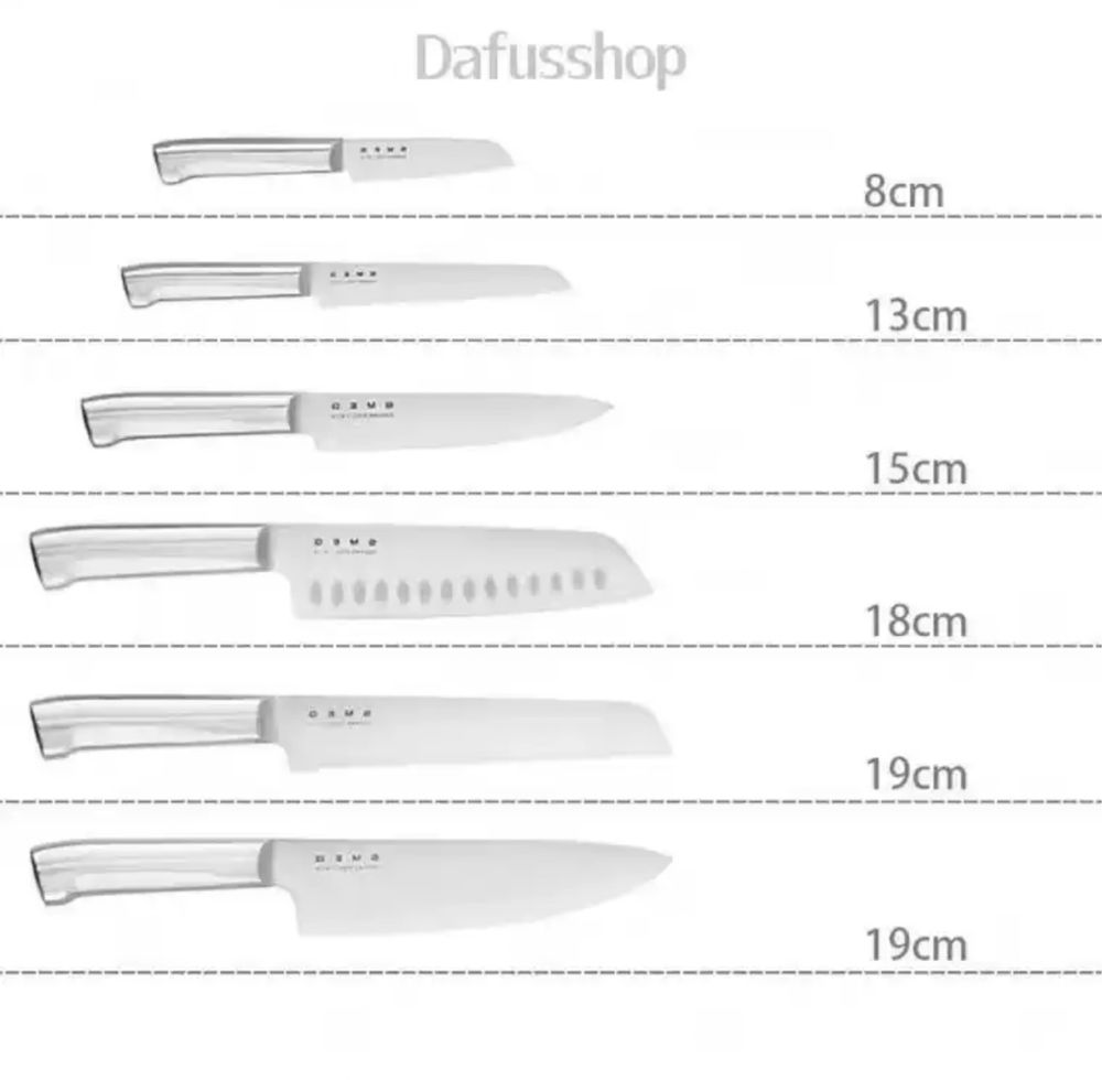 Noże, zestaw noży SMEG z blokiem/stojakiem. Kolor biały