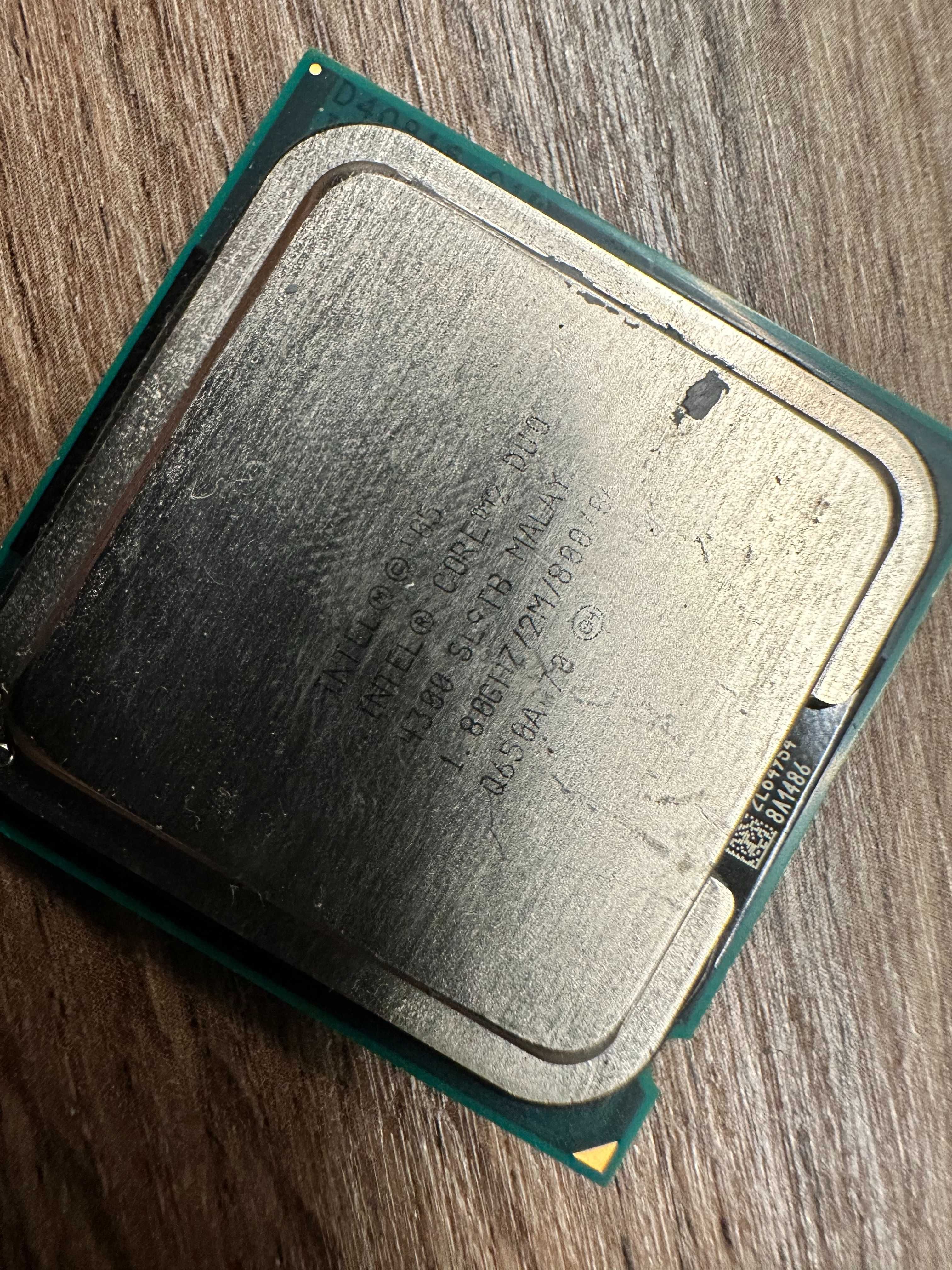 Intel Core 2 Duo E4300 1,8/2/800 SL9TB