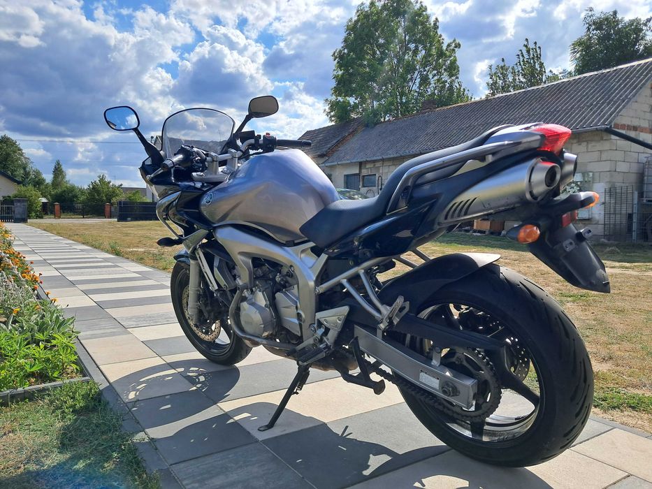 Motor Yamaha FZ6 S Fazer ABS