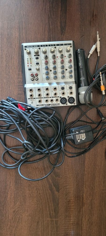 Behringer Eurorack UB802 mikser analogowy + mikrofon azusa k200