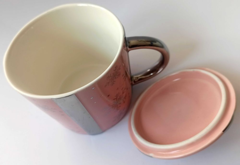 Kubek z pokrywką kokardą święta prezent 380ml