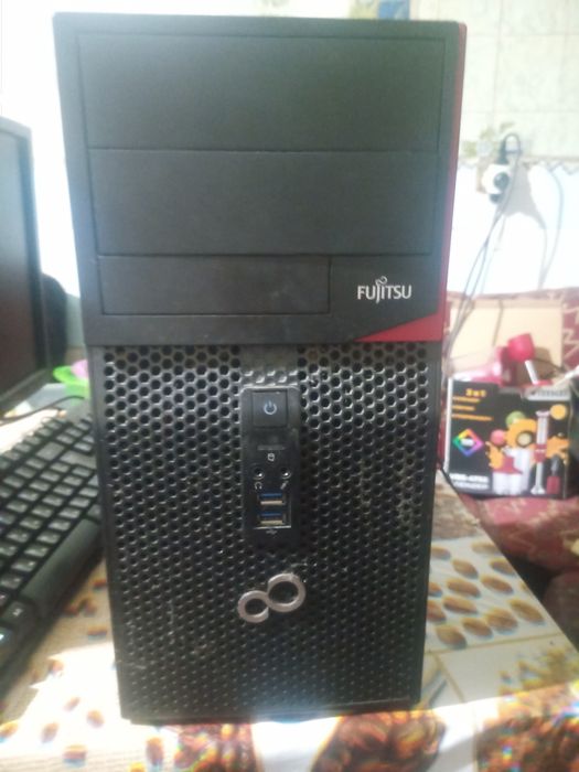 Продам системный блок Fujitsu