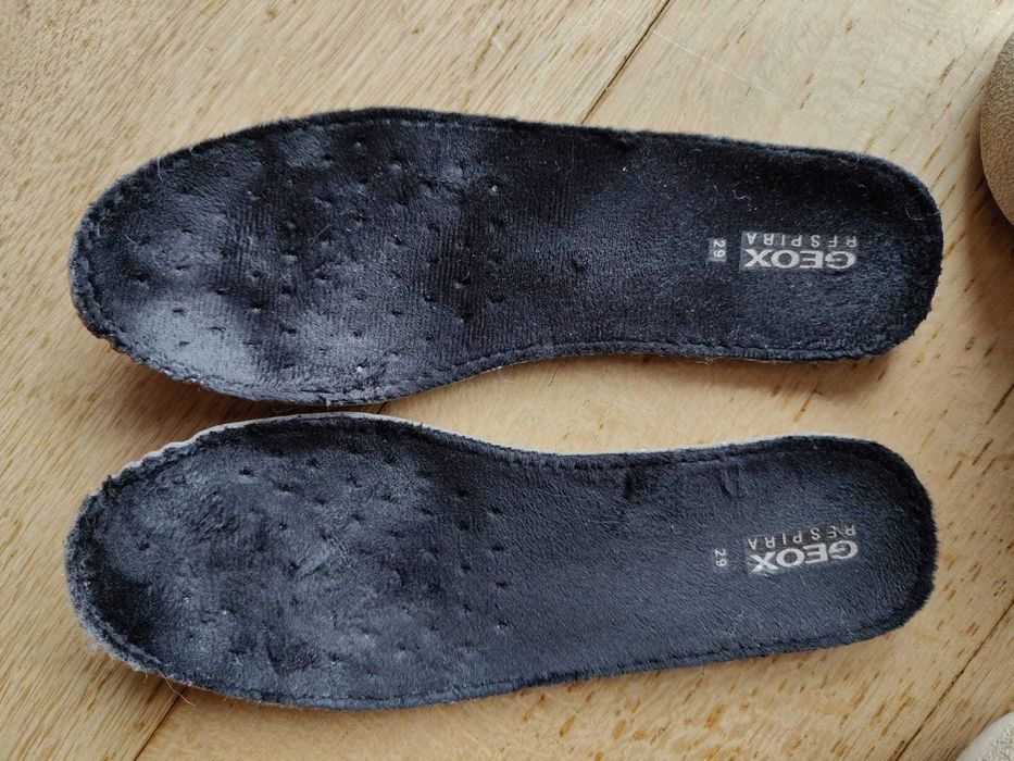 Ocieplane wodoodporne elastyczne buty Geox r.29