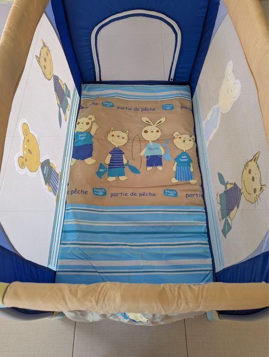 Cama de viagem de bebé